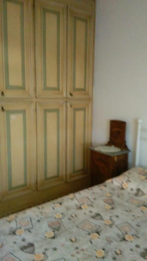 Oasi Di Tranquillita Appartement Asti Buitenkant foto