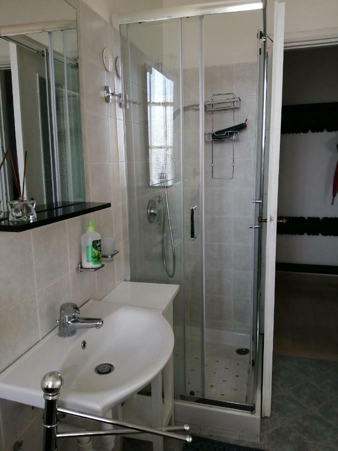 Oasi Di Tranquillita Appartement Asti Buitenkant foto